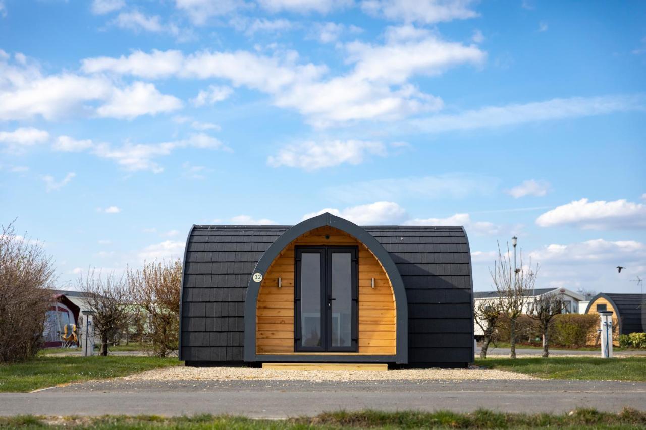 Camping Pods, Dovercourt Holiday Park Hotel Harwich Exterior foto