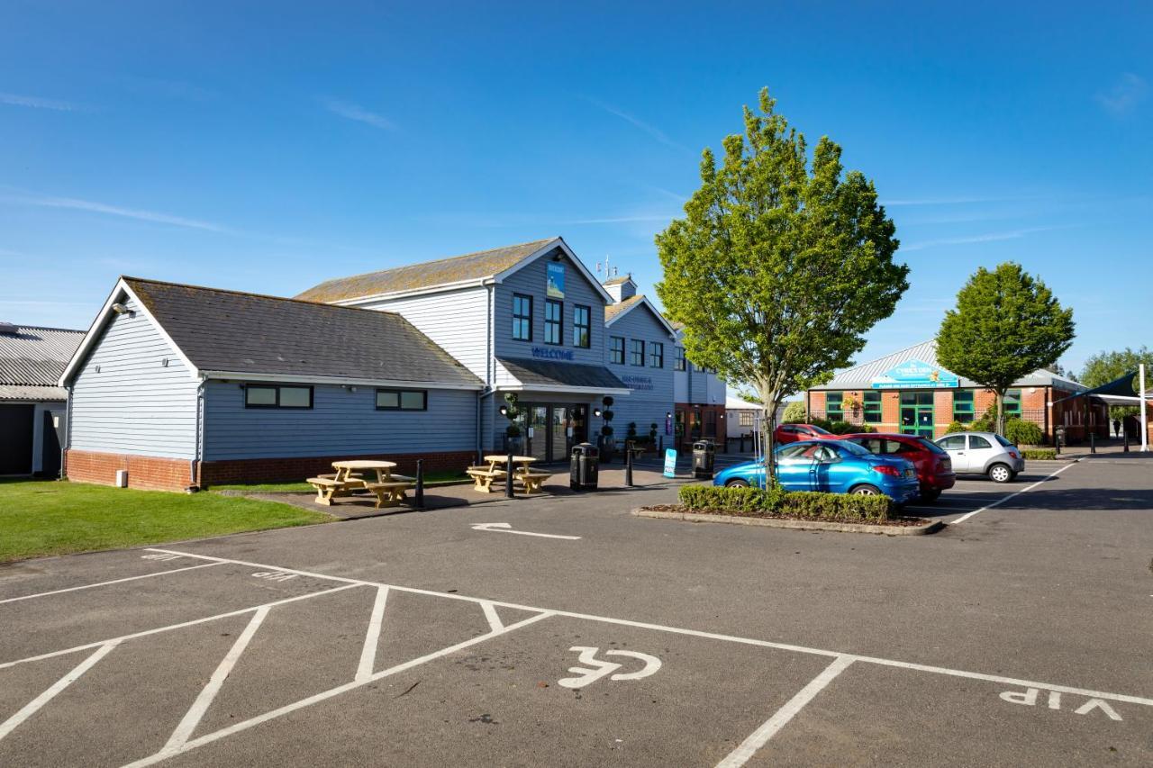 Camping Pods, Dovercourt Holiday Park Hotel Harwich Exterior foto